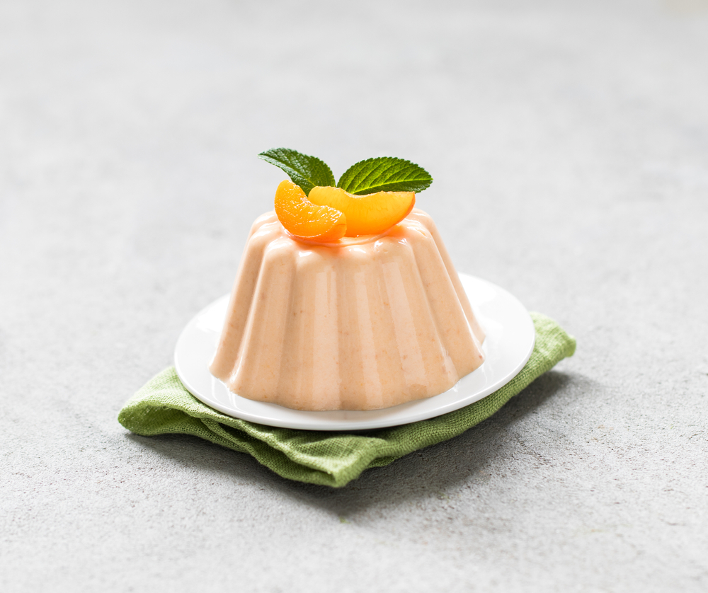 panna cotta with apricot on top