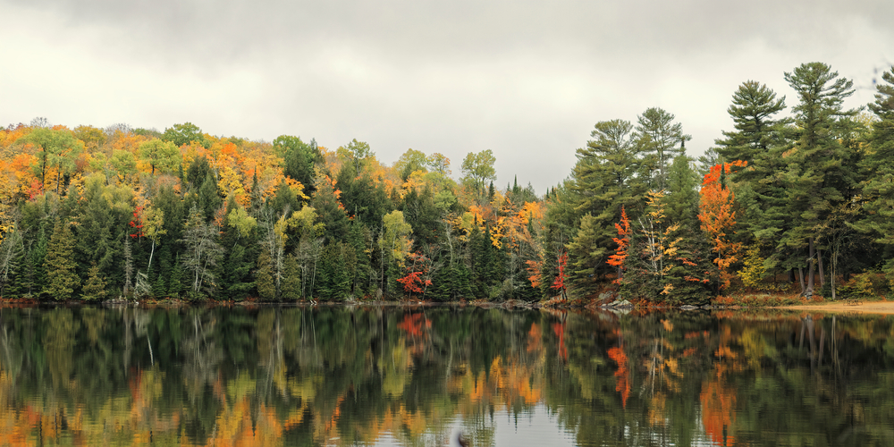 View of Silent Lake Provincial Park in autumn.