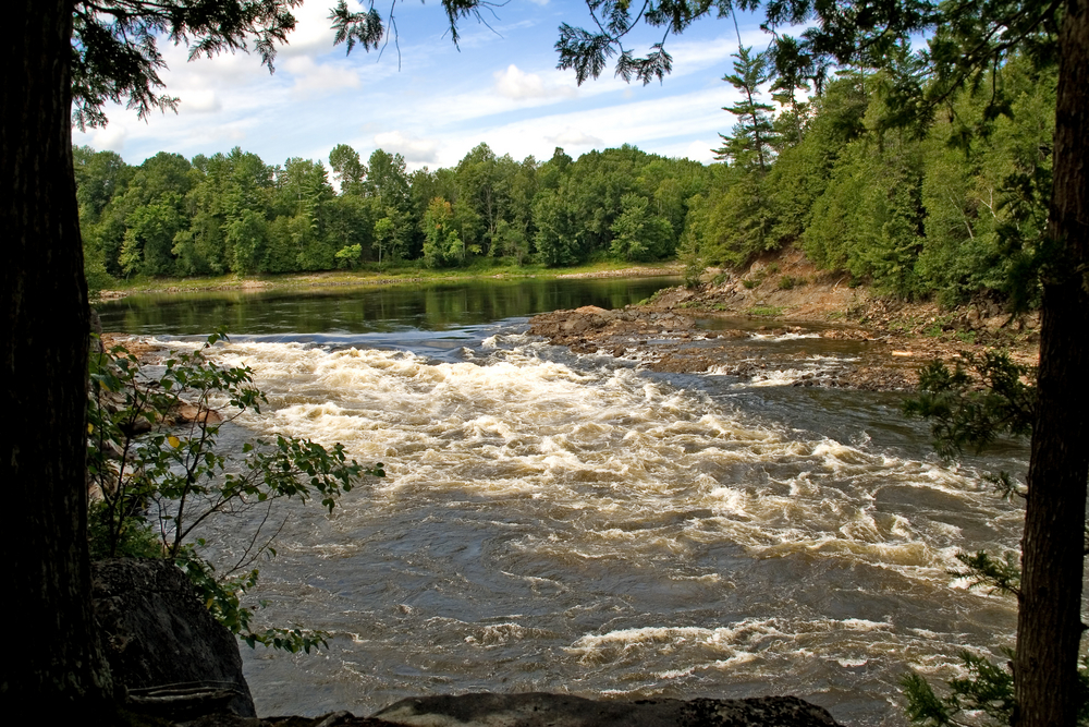 View of the white rapids along the Ottawa River.
