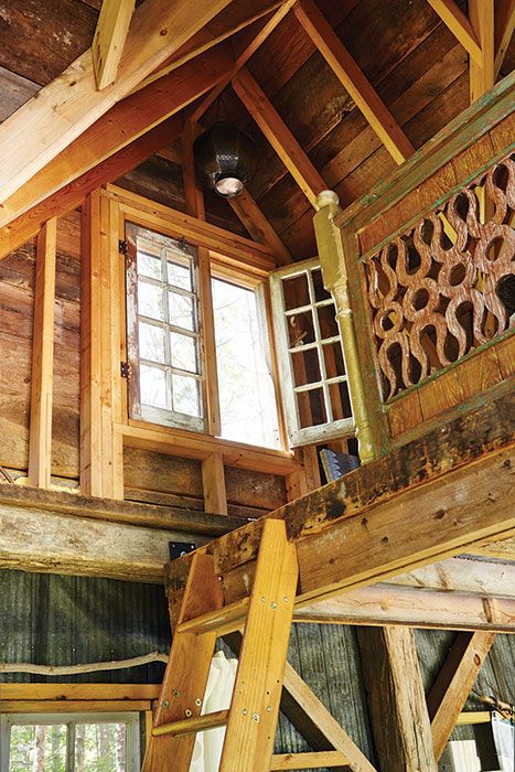 Ladder to loft