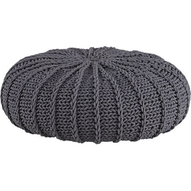 Jumbo knit pouf