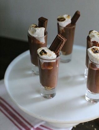 S'more pudding shots