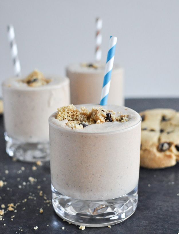 Chocolate Chip Cookie Bailey's Milkshake