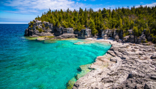 Turquoise waters of Indian Head Cove along the shores of Bruce Peninsula National Park, Ontario.