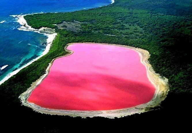 Lake Hillier
