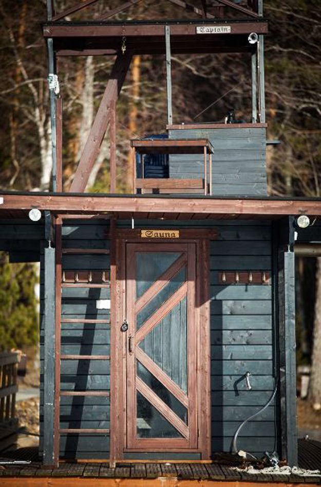 Saunalautta houseboat