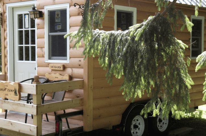 Tiny cabin in Upstate New York