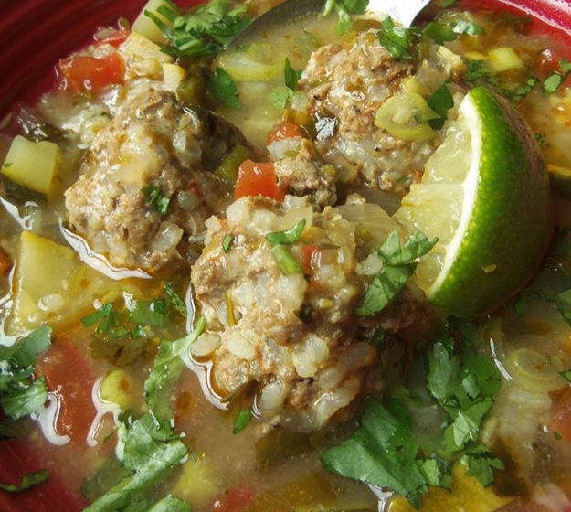 Spicy albóndigas so