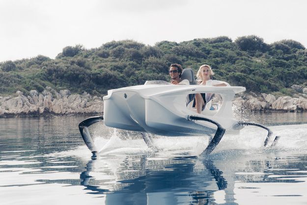 Quadrofoil electric hydrofoiling personal watercraft