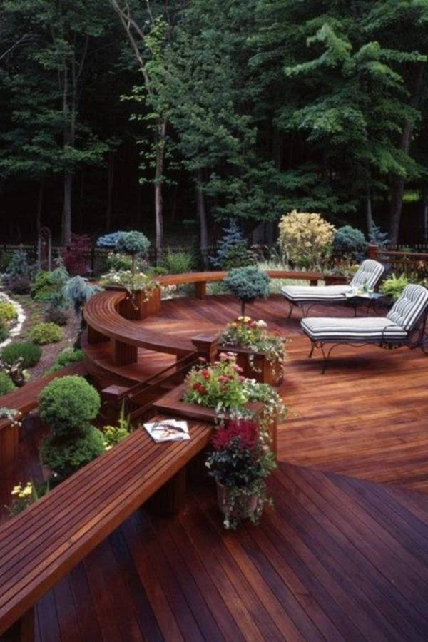 Circular-shaped deck.