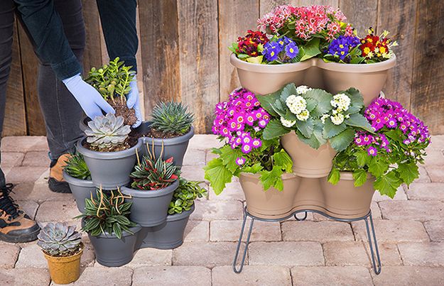 Vertical garden planter