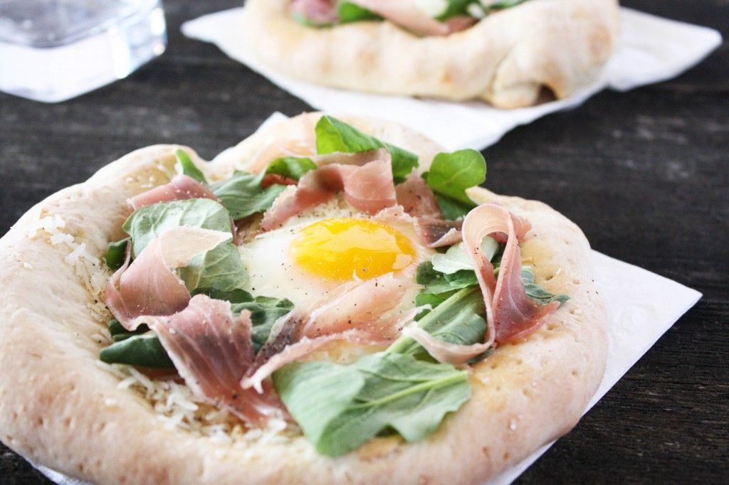 Victor’s proscciutto breakfast pizza