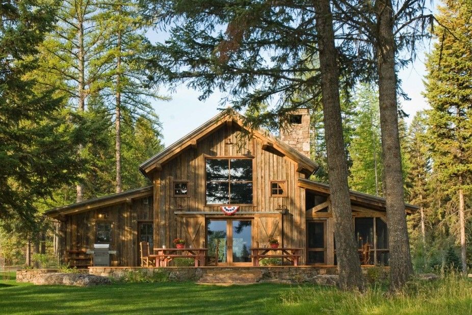 Exterrior of Montana Mountain Retreat