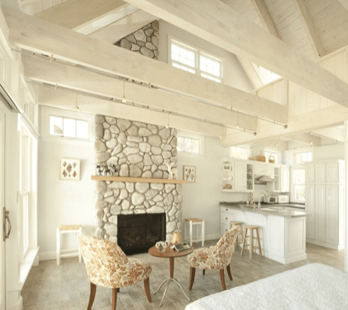 View of the high ceilings