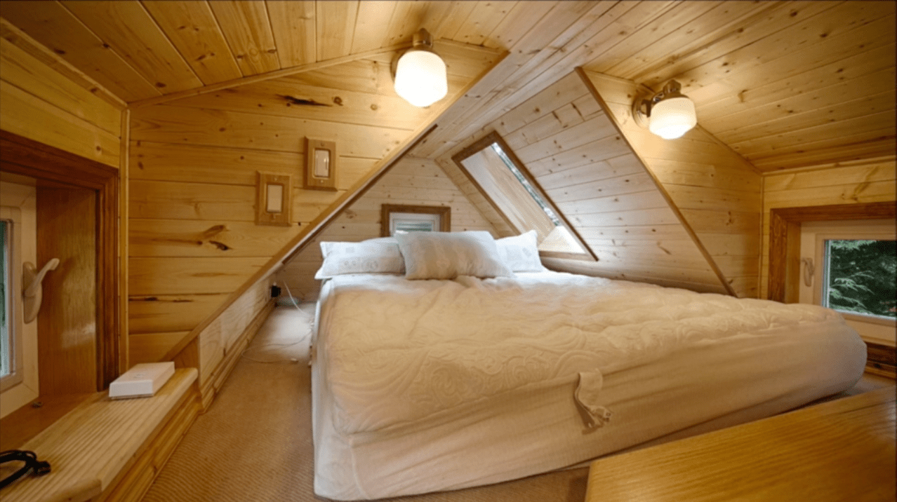 The sleeping loft in the tiny cabin.