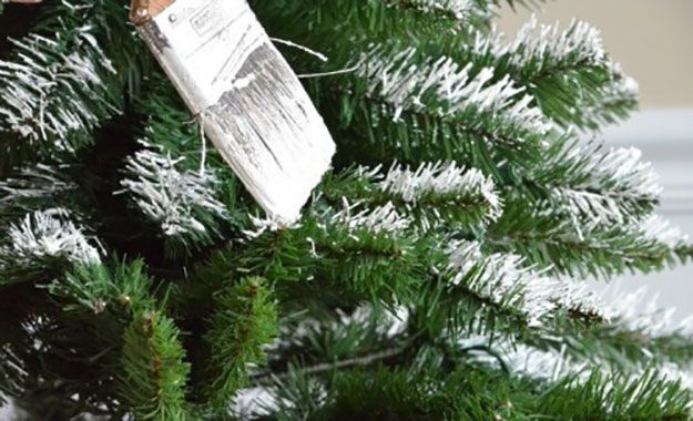 Adding snow effect to a tree with paint
