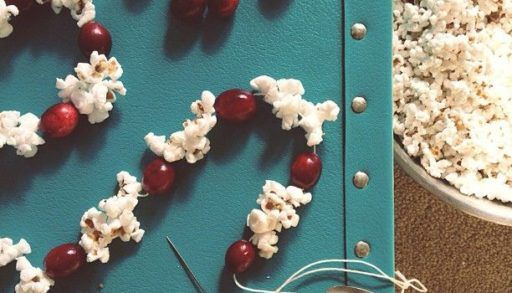 Popcorn and cranberry garland