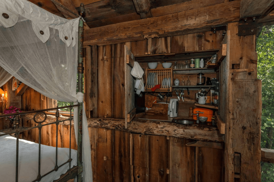 Waupoos cottage