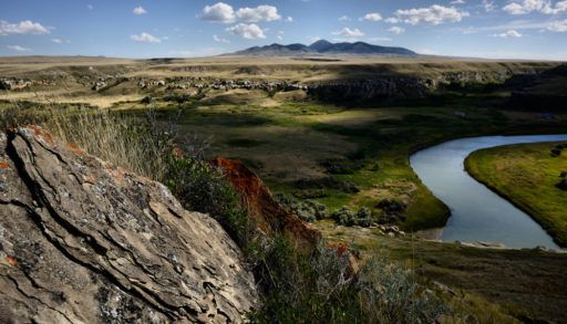 The Milk River running through Writing-on-Stone Provincial Park, Alberta.