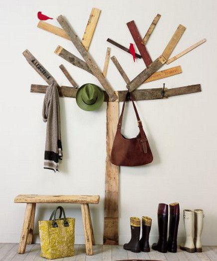 Coat tree