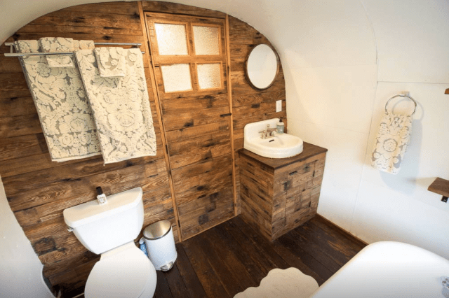 Airstream guesthouse