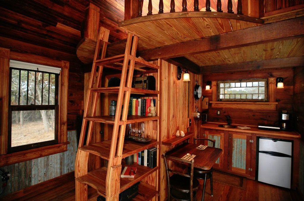 Canyon Lake cottage