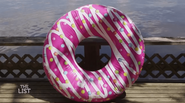 Here's an easy way to patch up your sinking floatie - Cottage Life