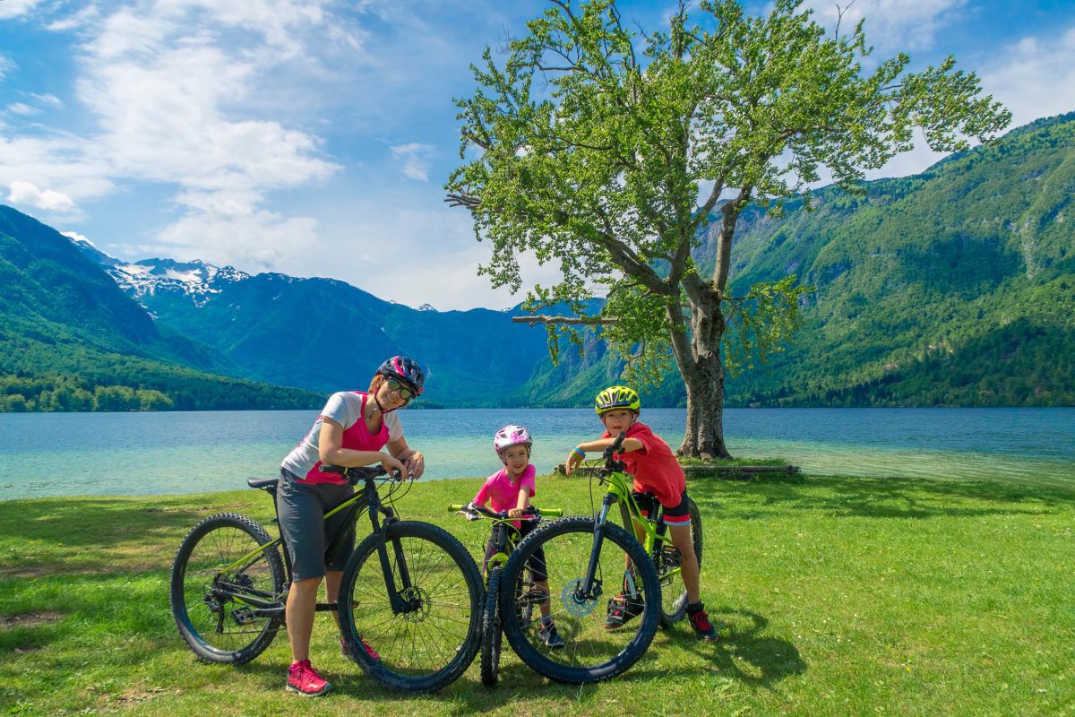 family-outdoor-cycling