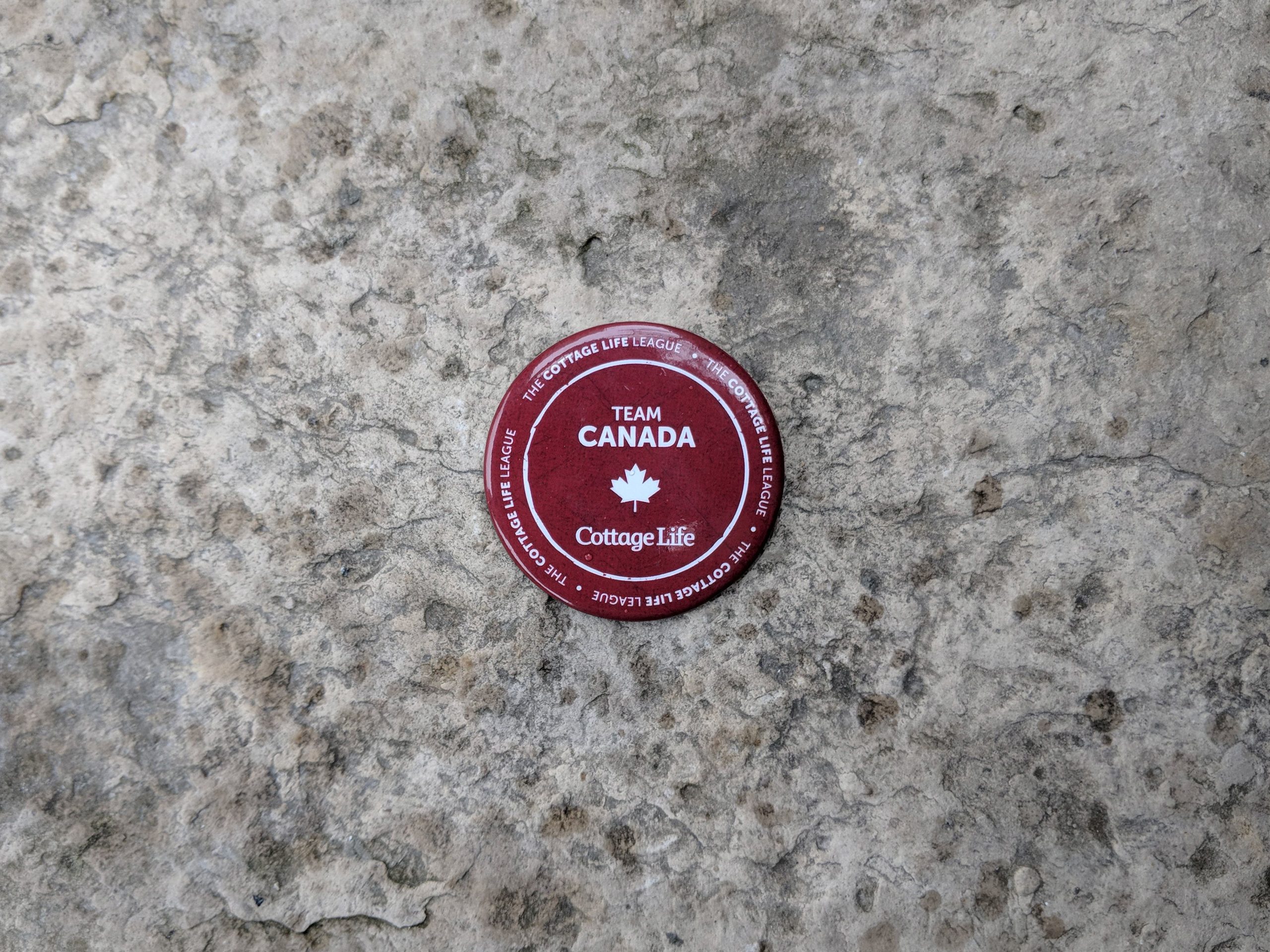 A button with the country name Canada