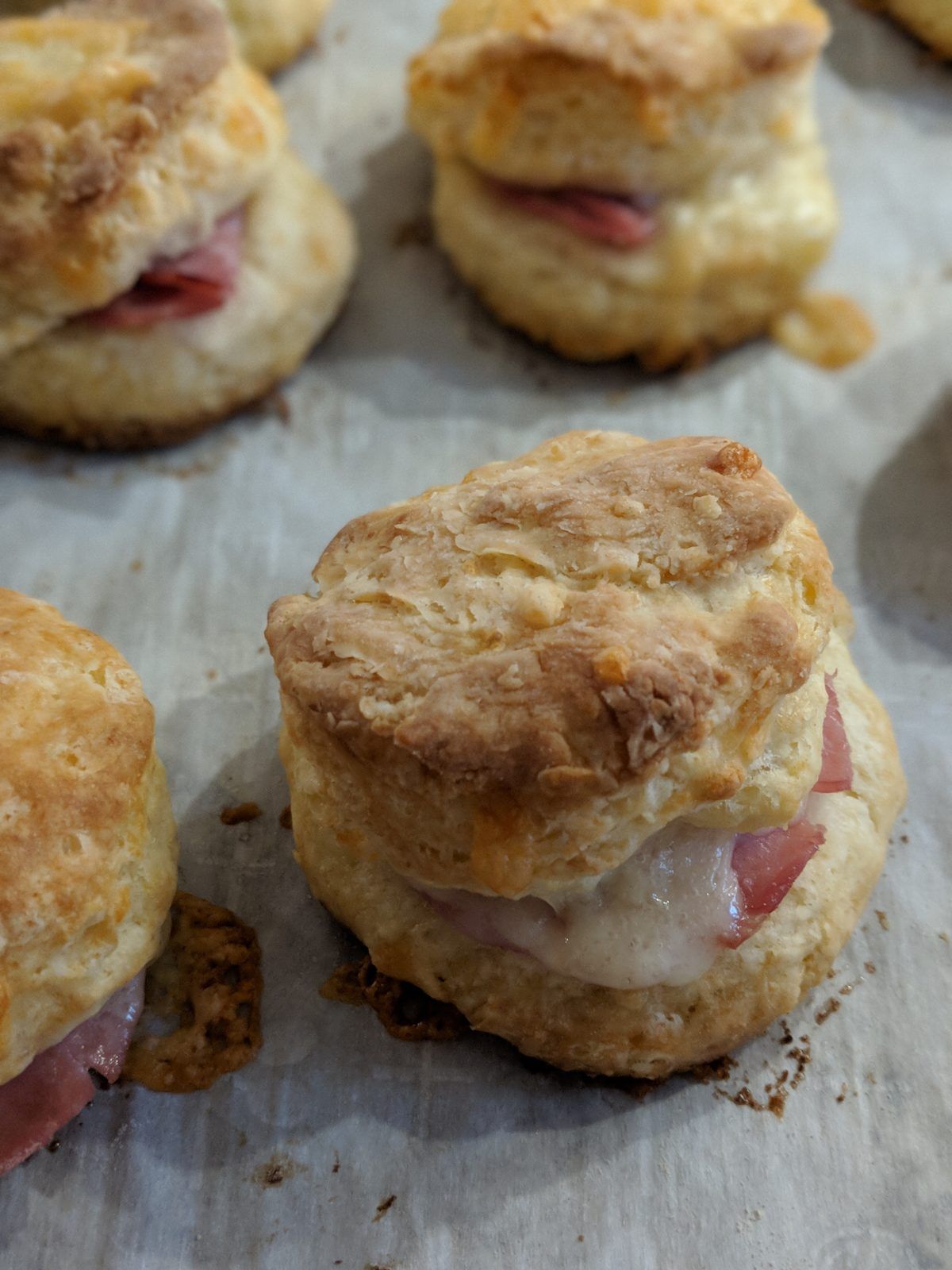 Hame and Cheese Sconewich