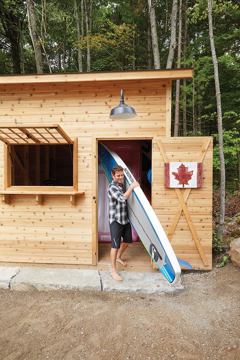 yannick-with-a-wakeboard