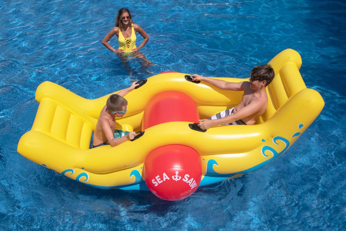 10 trendy floats to enjoy on the water this summer - Cottage Life