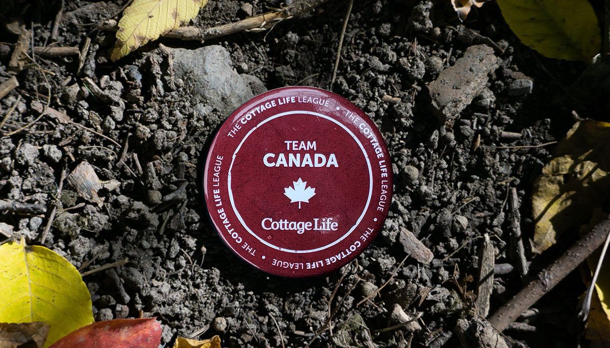 a button with Team Canada on it