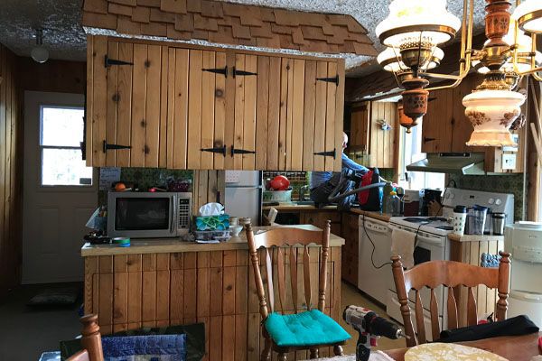 rustic cottage kitchen before renovation, upcycle