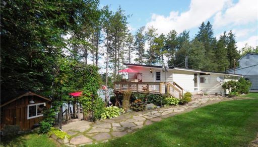 Lake Conestogo cottage