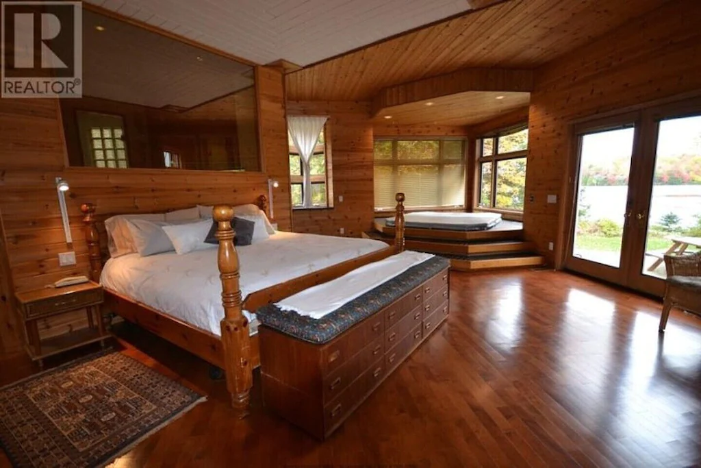 Cottage bedroom