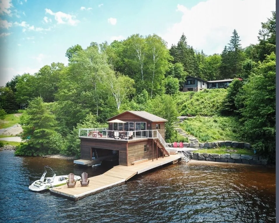 Cottage boathouse