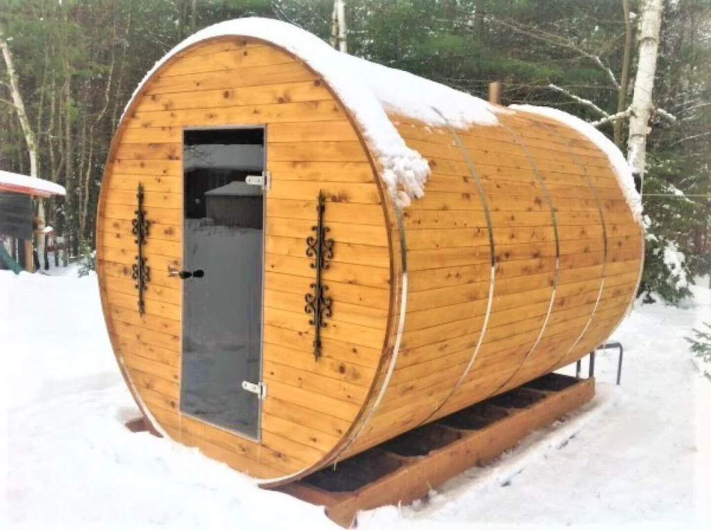 Outdoor sauna