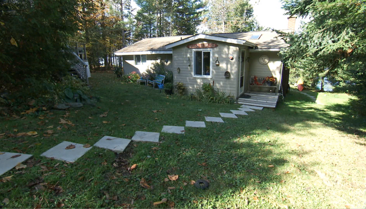 Waterfront cottage in Haliburton