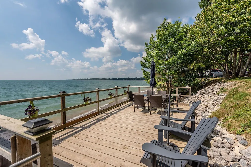 Cottage Deck