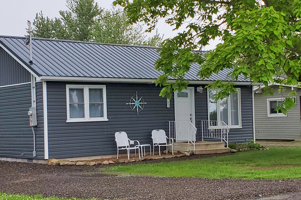 photo of don and yvonne dreise's cottage after the renovations