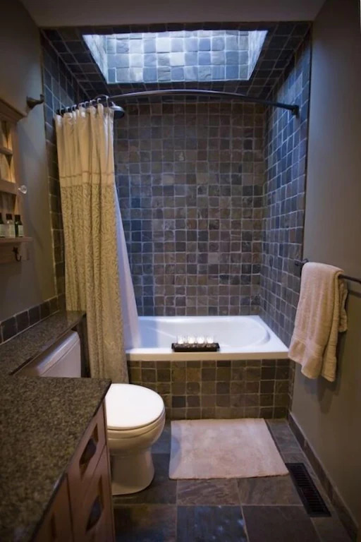 Cottage Bathroom