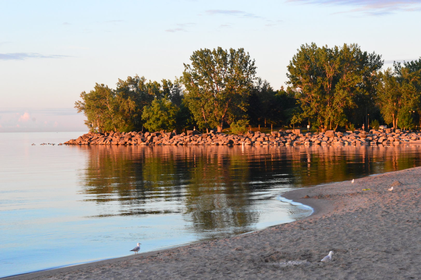 Sunrise picture of Woodbine beach and park.