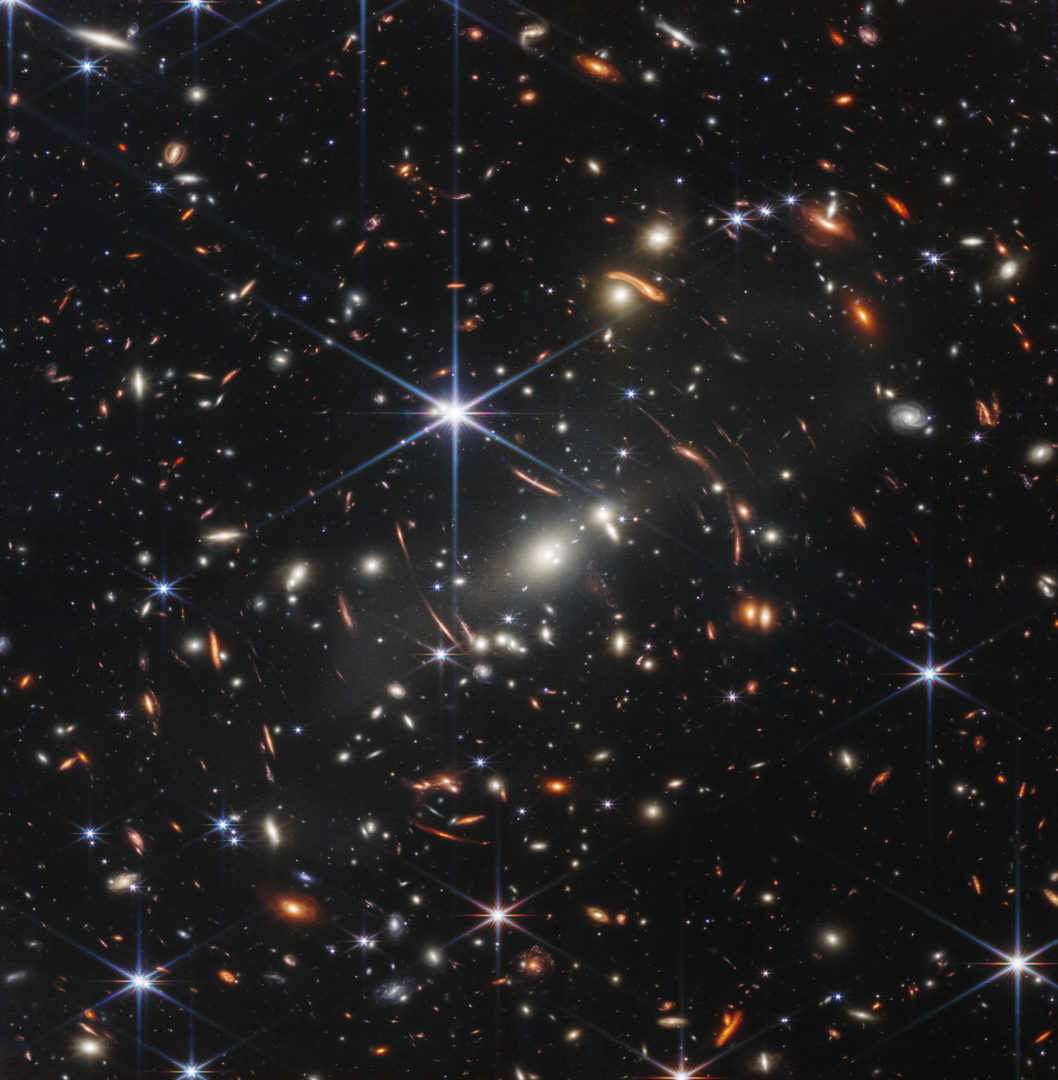 A photo of a far off galaxy cluster taken by the James Webb Space Telescope