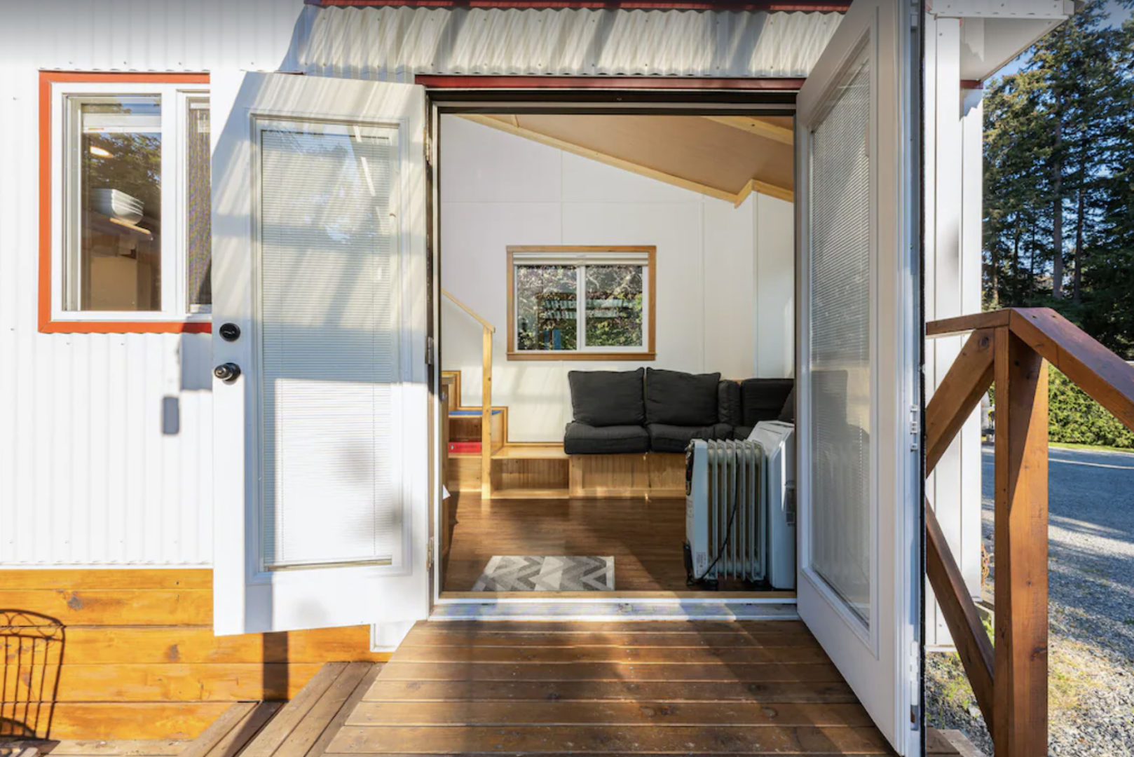 westwood lake nanaimo tiny home rental