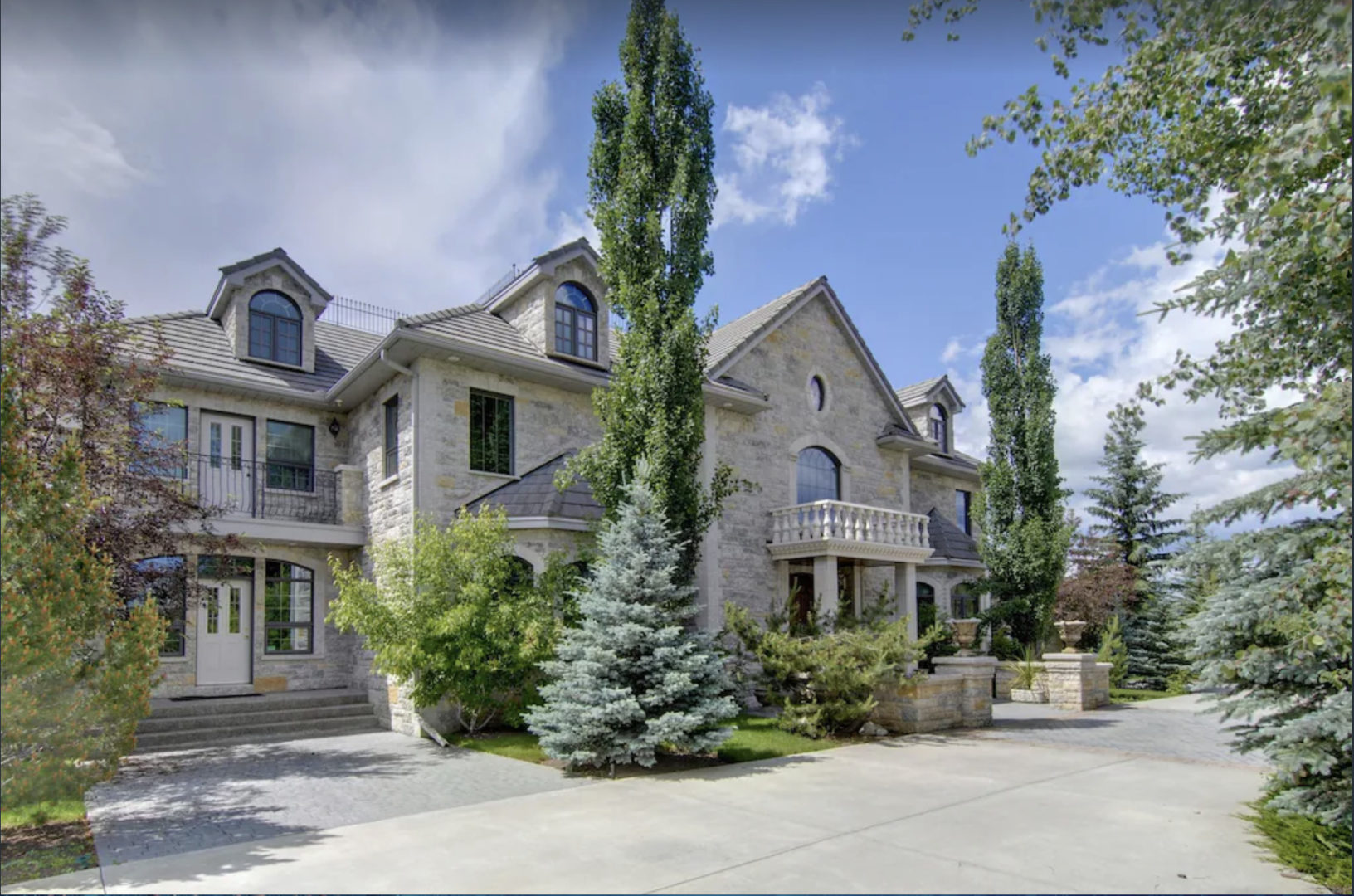 Ghost Lake Alberta Castle