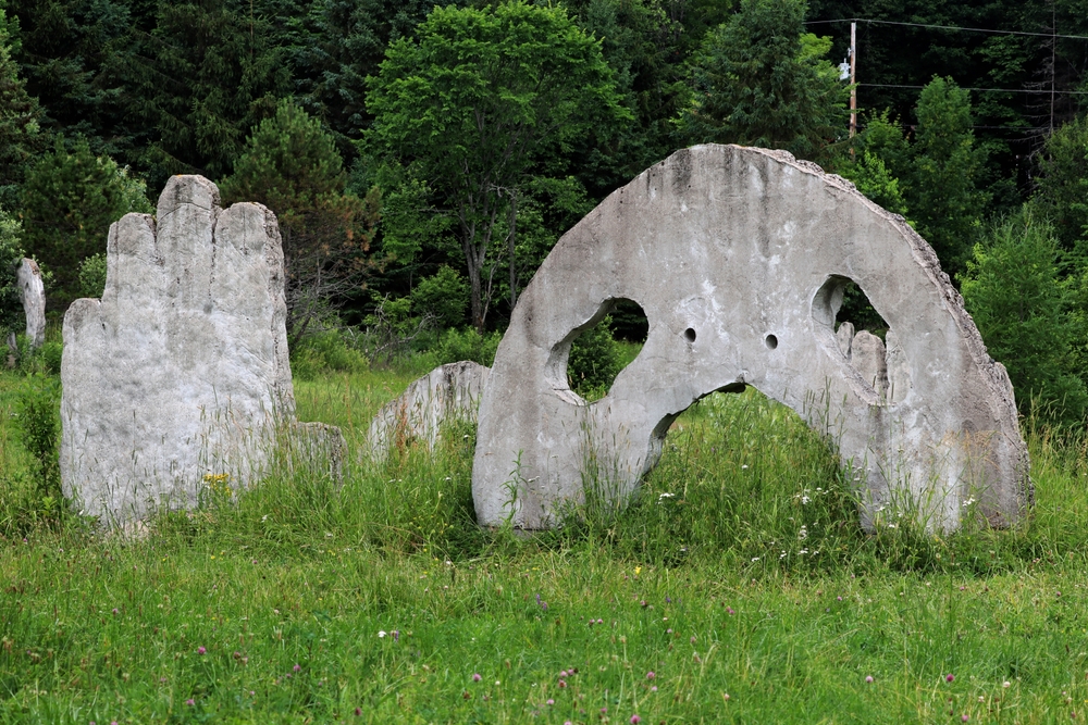 Screaming Heads rock statues in Burk’s Falls