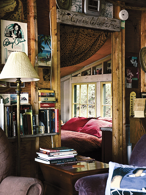 The Cedar Woods Room