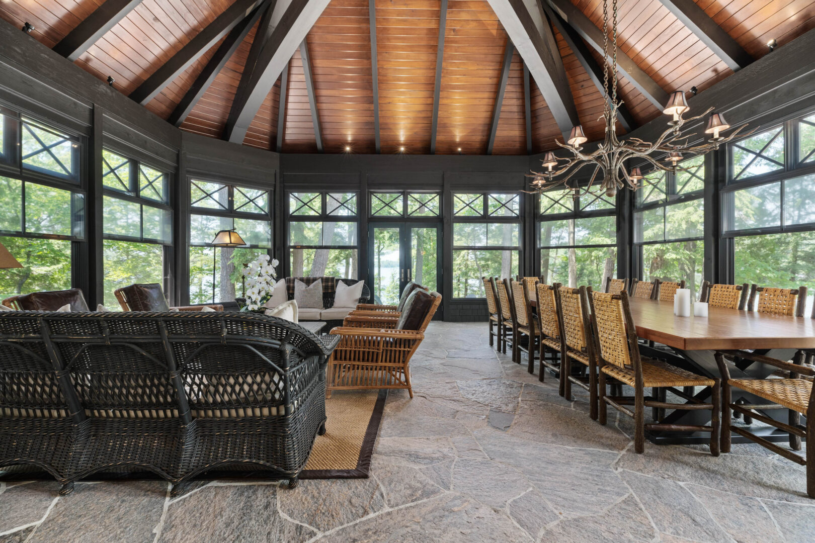Large muskoka room on Fawn Island
