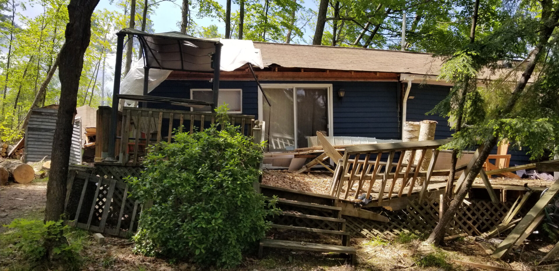 Cottage damaged by derecho on Lake Mazinaw